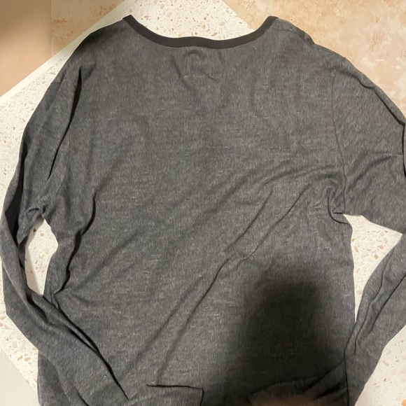 Men’s large, casual fit grey Henley with black accents. - Picture 2 of 2